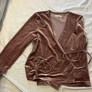 Madewell Velvet Wrap Top in Dusty Mauve